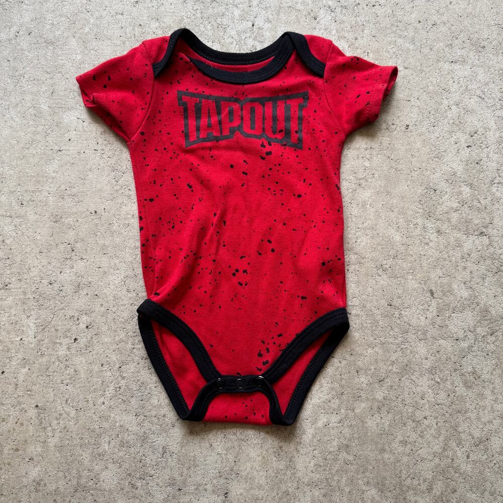 Baby Toddlers Tapout Red Black Splatter Paint One-Pice Snap Bodysuit Sz 6-9M